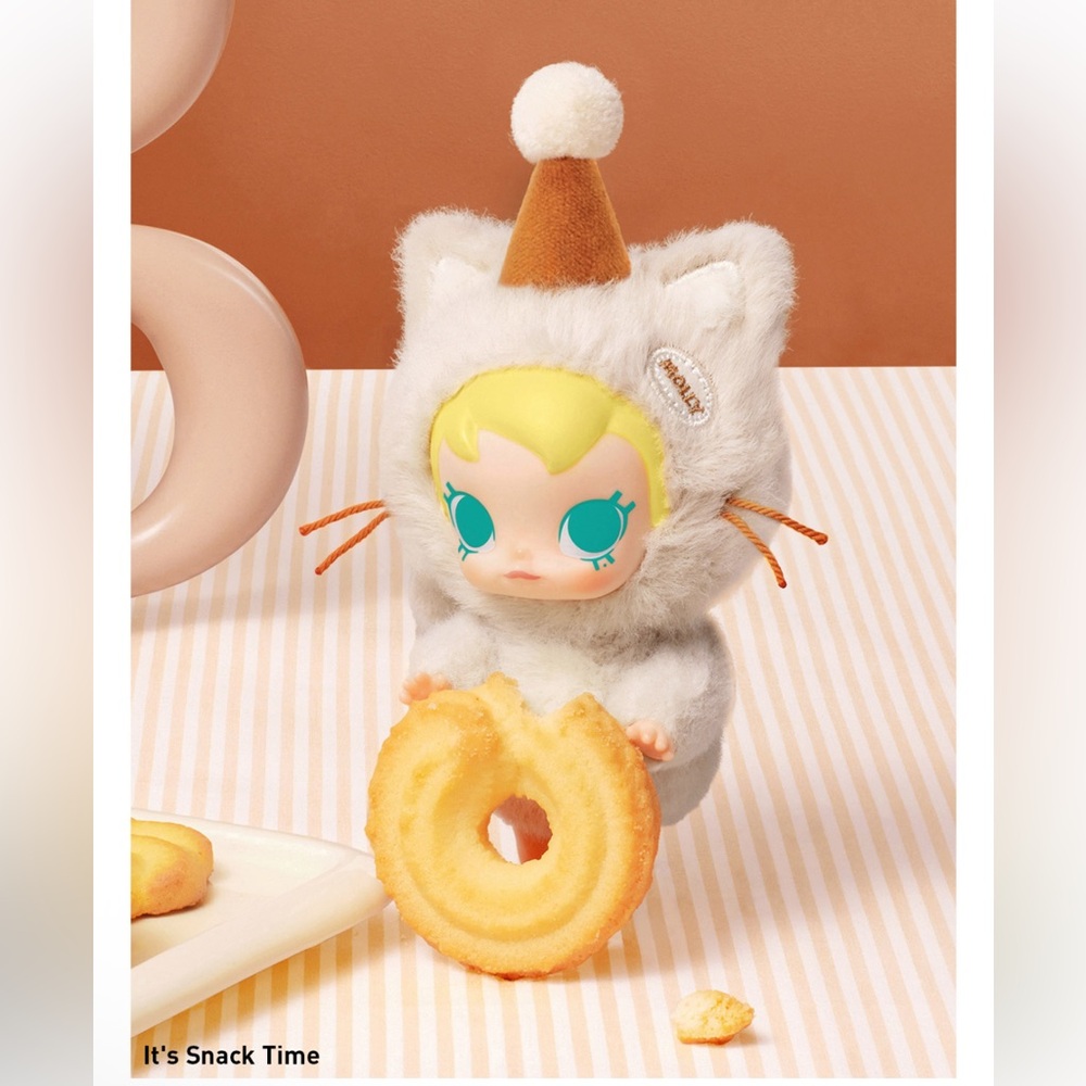 Pop Mart Baby Molly Pocket Friends Series Vinyl Plush Pendant It’s Snack Time
